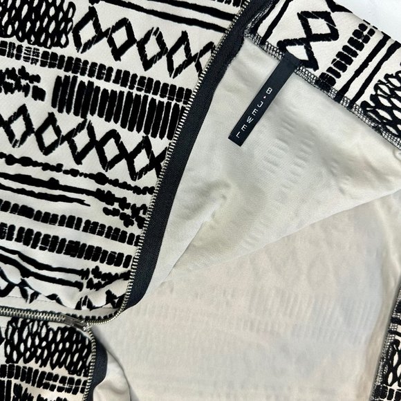B Jewel Zip-Back Geometric Aztec Tribal Print Mini Skirt - L - Picture 3 of 7